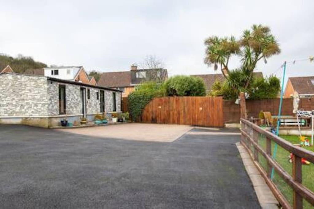 Loughview Chalet Whitehouse  Exterior foto