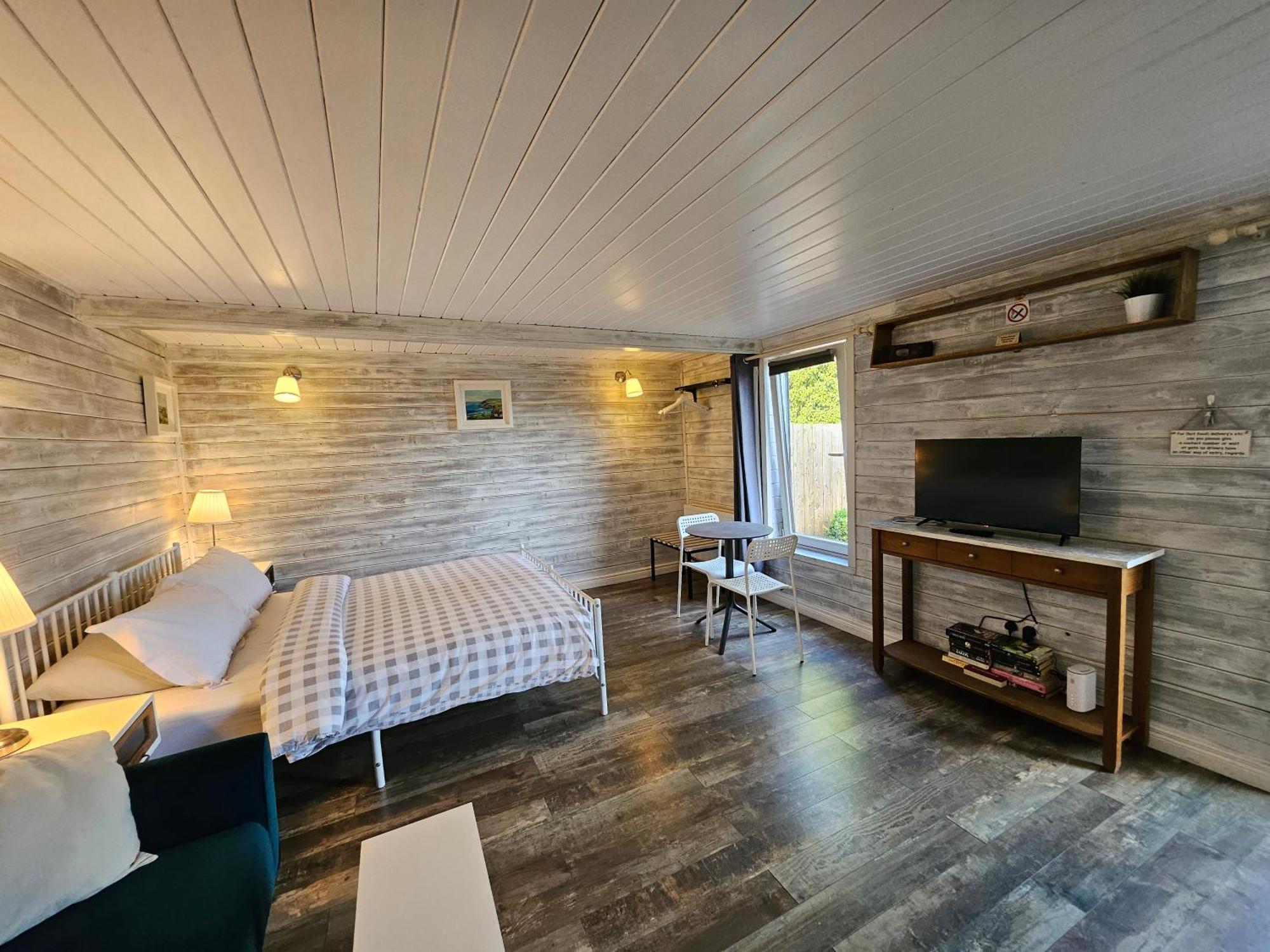 Loughview Chalet Whitehouse  Exterior foto